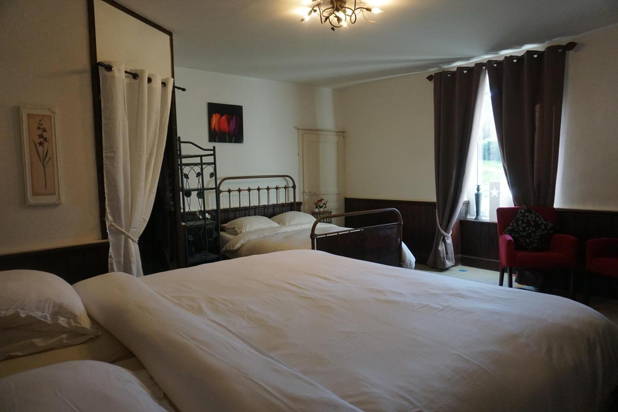 Chambre D'Hotes Juste-Confortable Fleurey-les-Lavoncourt Luaran gambar