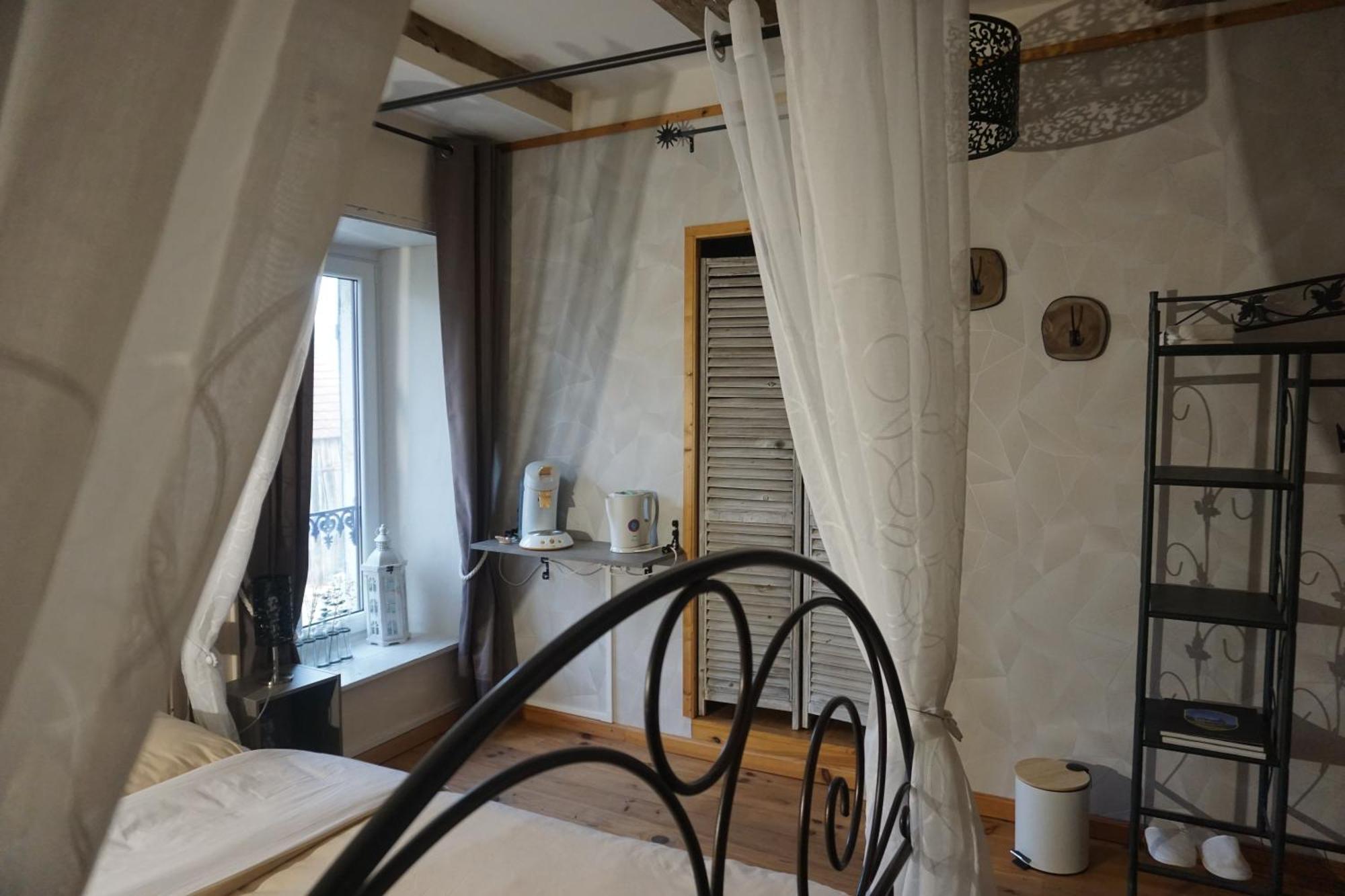 Chambre D'Hotes Juste-Confortable Fleurey-les-Lavoncourt Luaran gambar