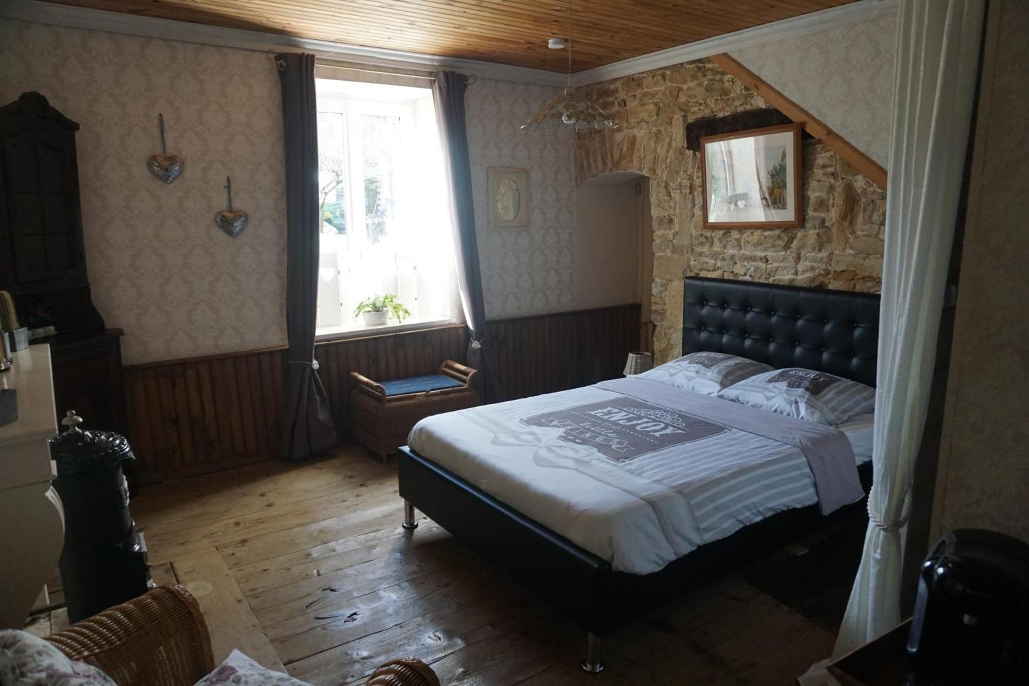 Chambre D'Hotes Juste-Confortable Fleurey-les-Lavoncourt Luaran gambar