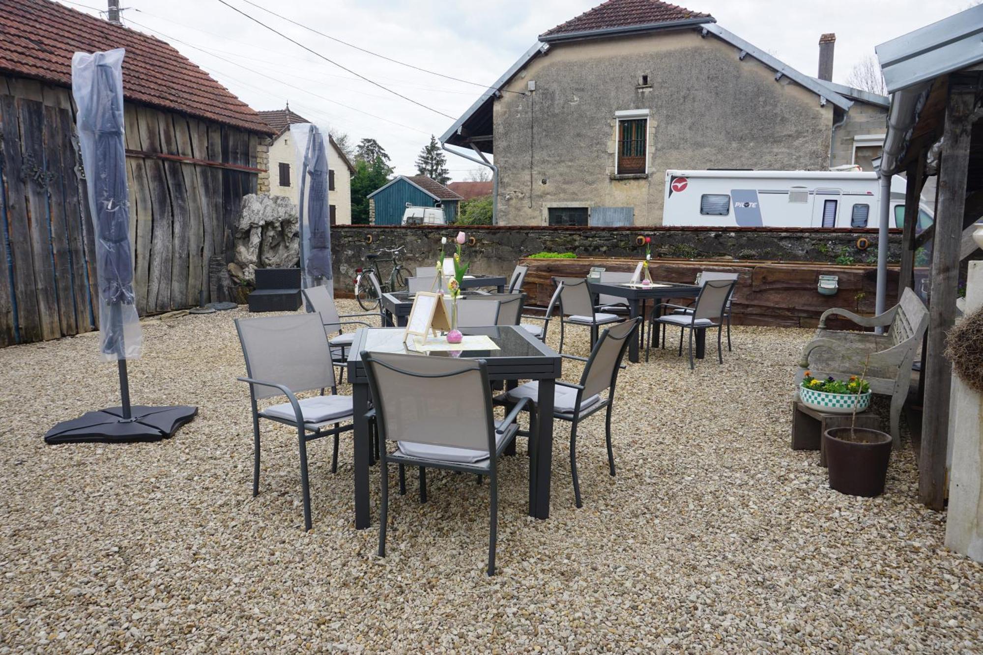 Chambre D'Hotes Juste-Confortable Fleurey-les-Lavoncourt Luaran gambar